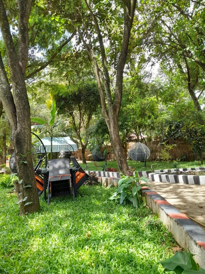 Ibrahim Garden Hostel อารูชา ภายนอก รูปภาพ