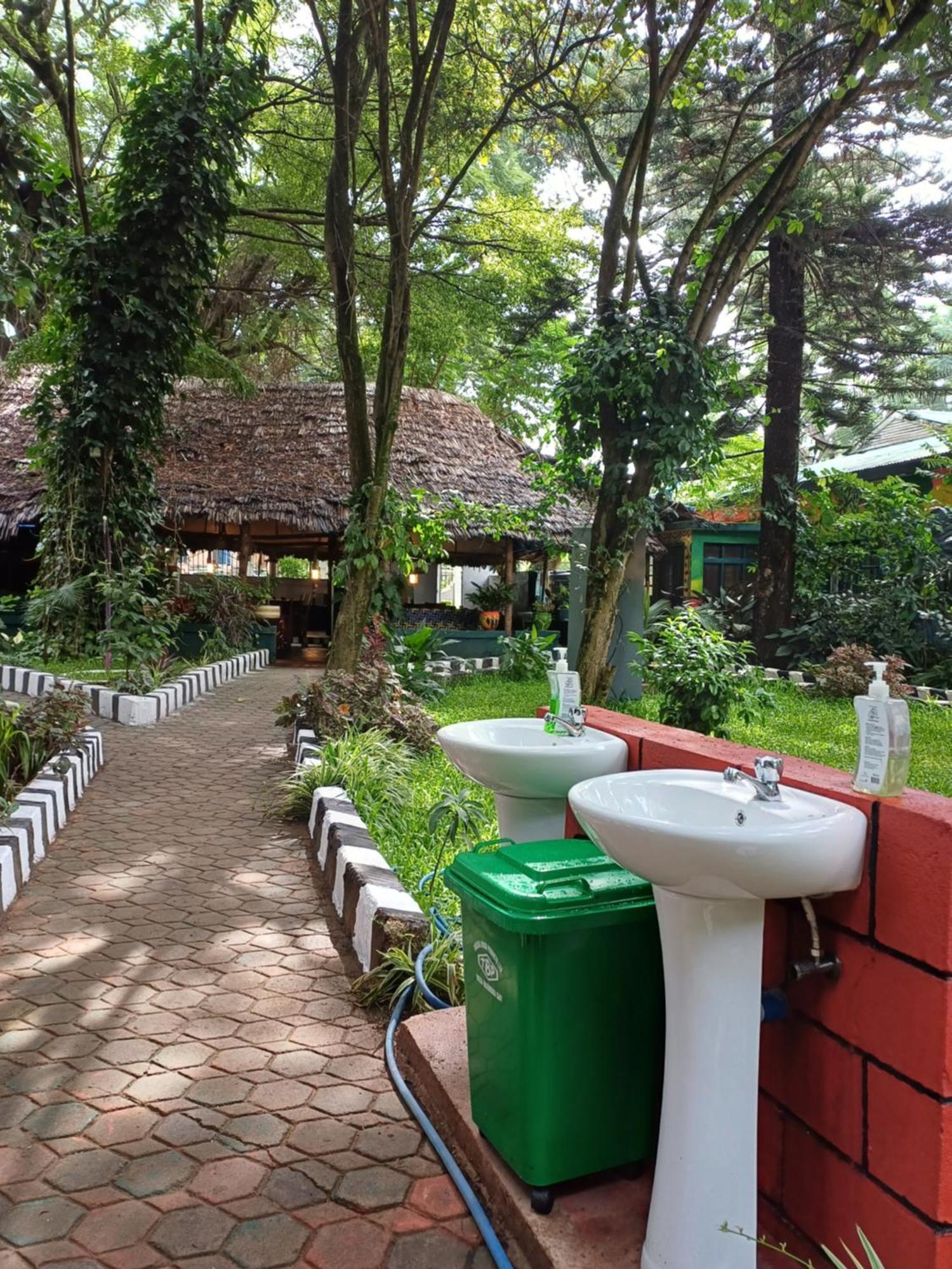 Ibrahim Garden Hostel อารูชา ภายนอก รูปภาพ
